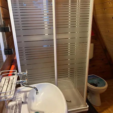 Drewniane U Podnozy Karkonoszy Campsite Borowice